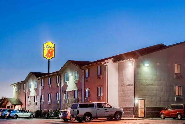 Super 8 by Wyndham Abilene KS Main image